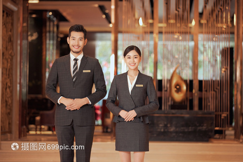 塑造专业形象 豪华酒店服务人员的图文制作指南